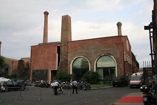 Recinto ferial Le Ciminiere